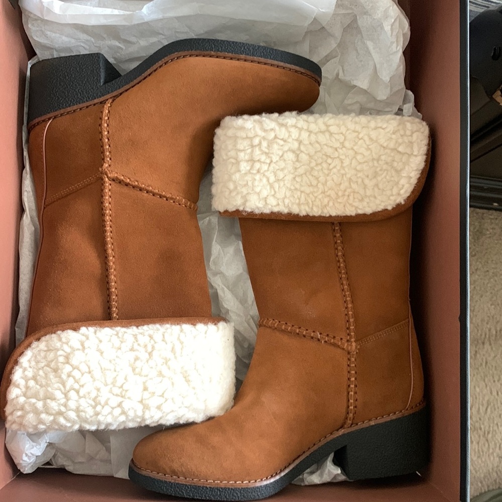 Coach boots